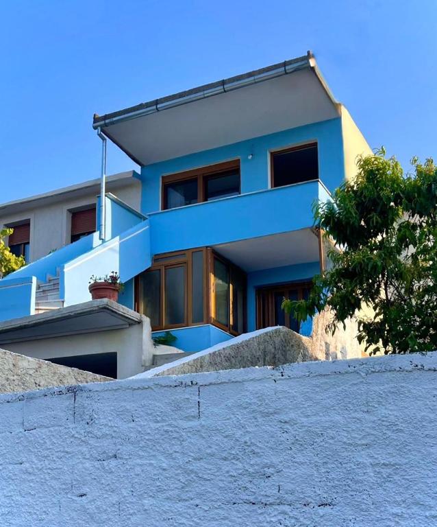 Blue Guesthouse - Image 6