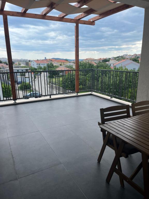 Nespecifikovaný výhled na hory nebo výhled na hory při pohledu z apartmánu