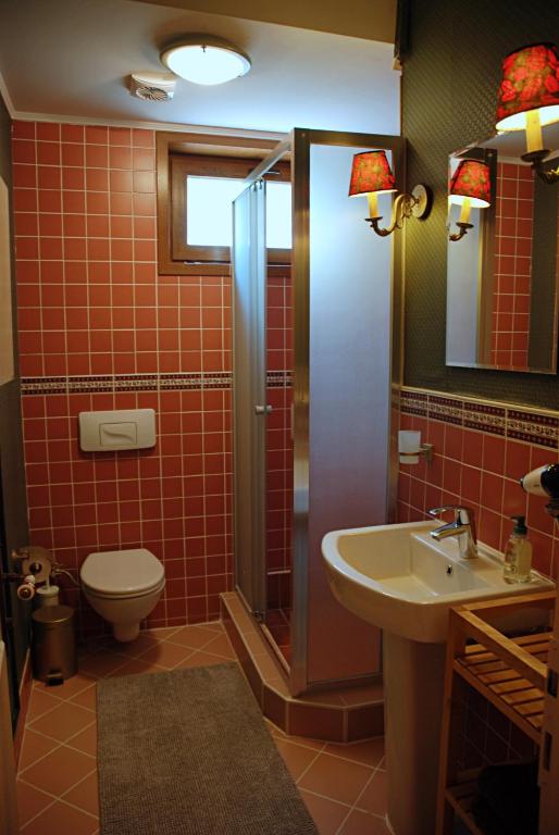 Koupelna v ubytování L'isola Guesthouse