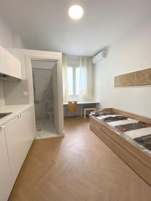 Eclectic Design Studio #02 in Aristotelous