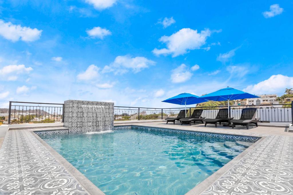 Bazén v ubytování Casa Barros Vacation Condos nebo v jeho okolí