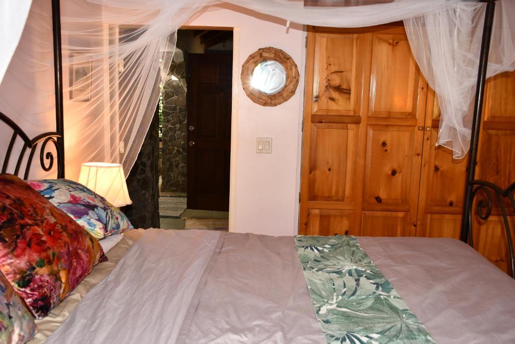 King Room bed and breakfast main house - Appartement Met één Slaapkamer