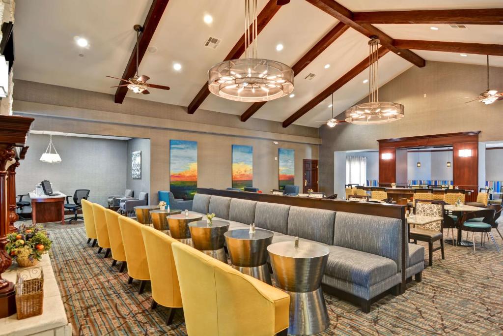 Posezení v ubytování Homewood Suites by Hilton Amarillo