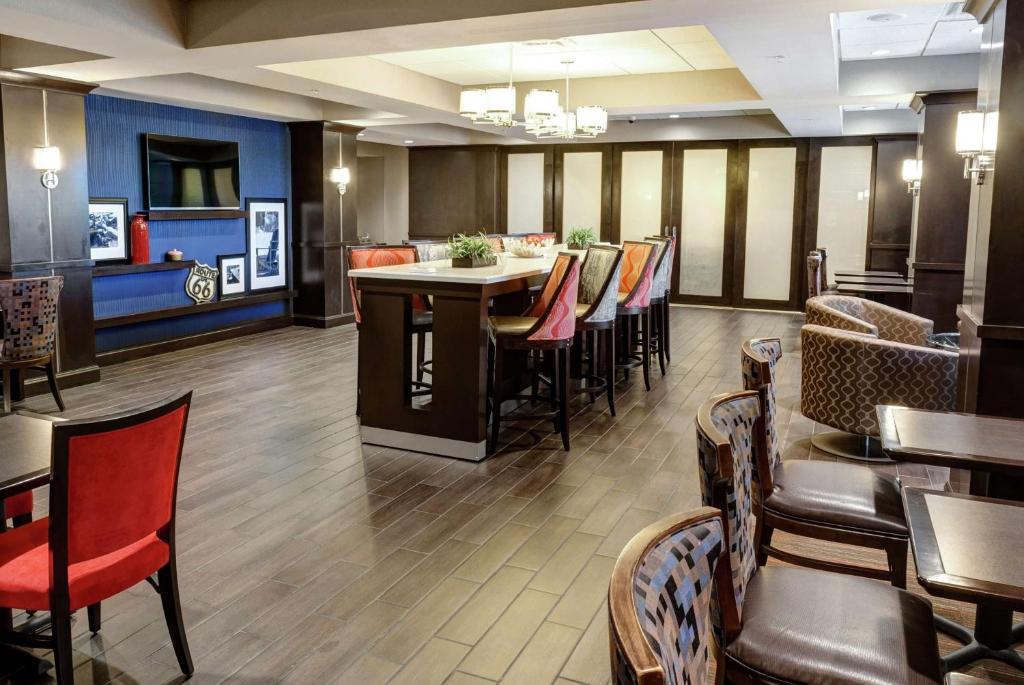 Posezení v ubytování Hampton Inn Neptune