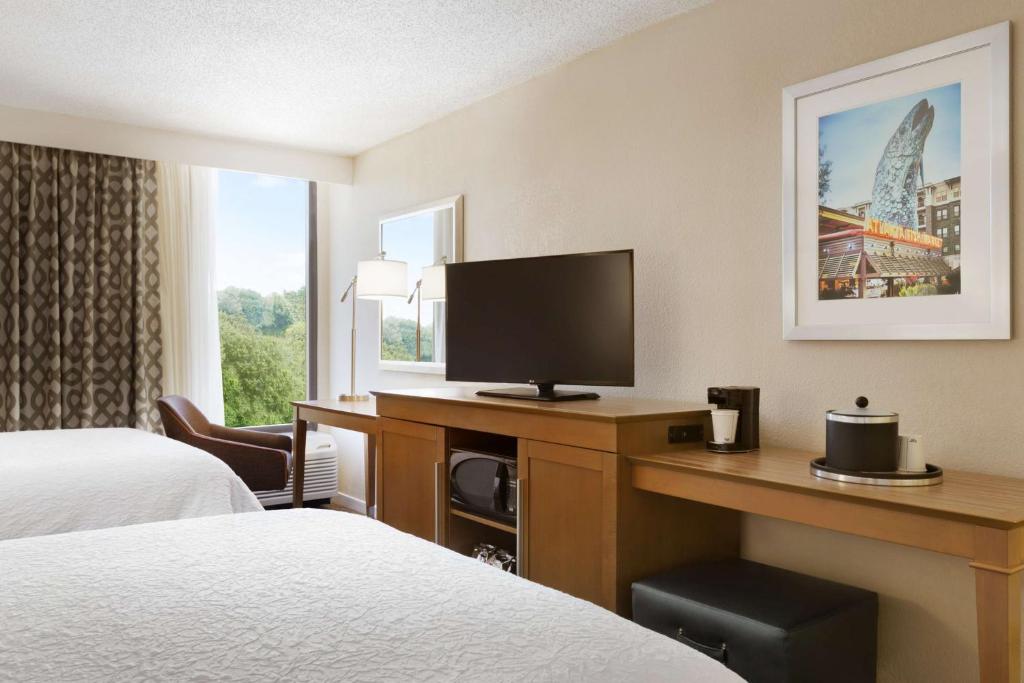 Hampton Inn Atlanta-Buckhead - 