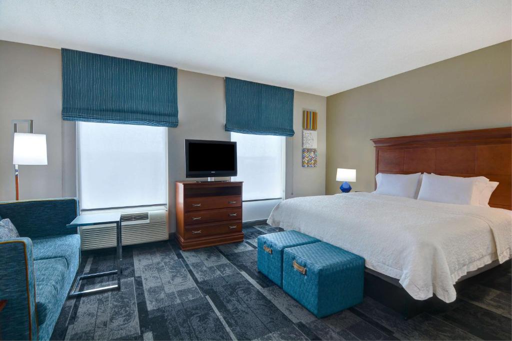 Hampton Inn & Suites Birmingham-Hoover-Galleria - King Studio Suite Met Bankbed - Niet -roken