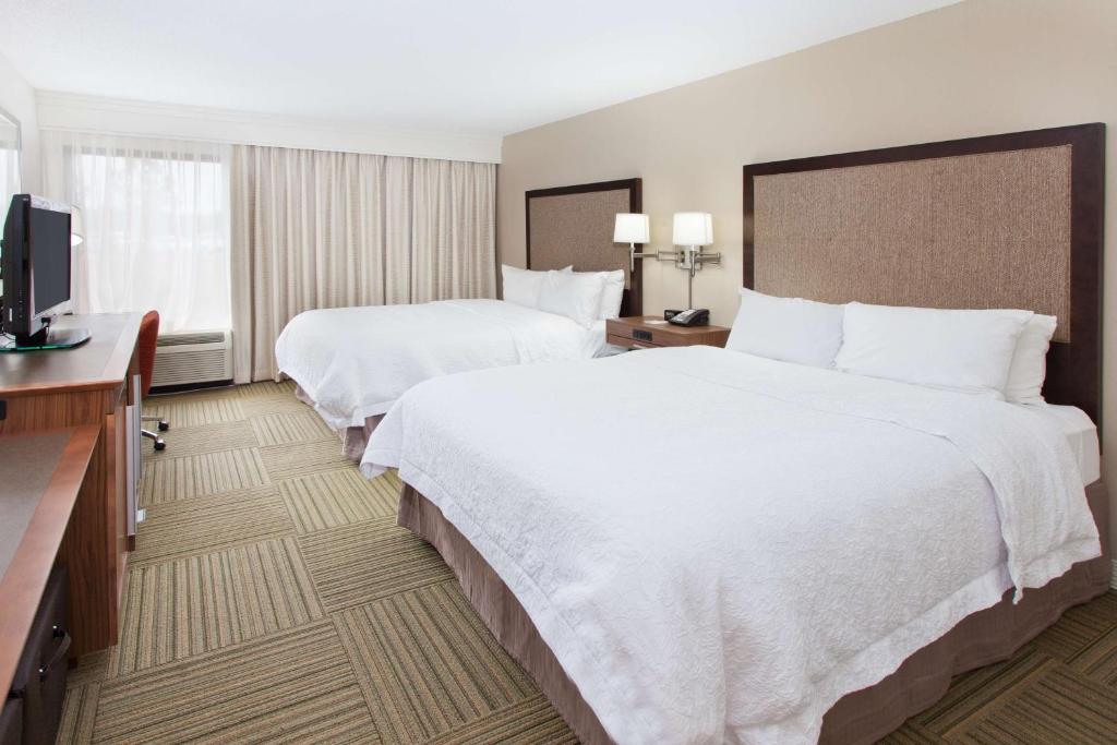 Hampton Inn Bremen - Room With Two Queen Beds - Non-Smoking