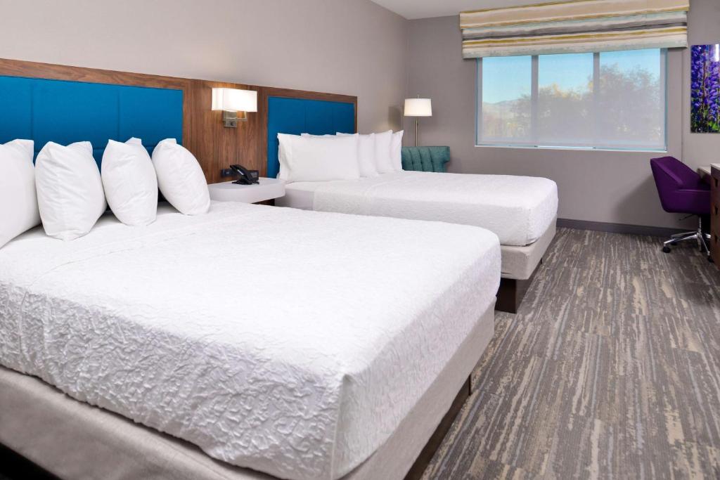 Hampton Inn & Suites Boise/Spectrum - Deluxe Queen Studio