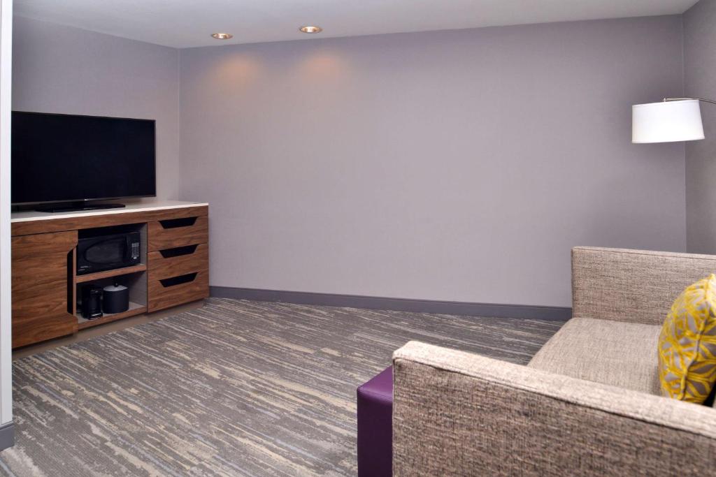 Hampton Inn & Suites Boise/Spectrum photo