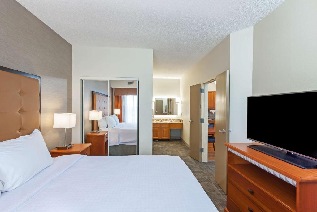 Homewood Suites by Hilton Brownsville - Suite à 2 Chambres Avec 2 Très Grands Lits