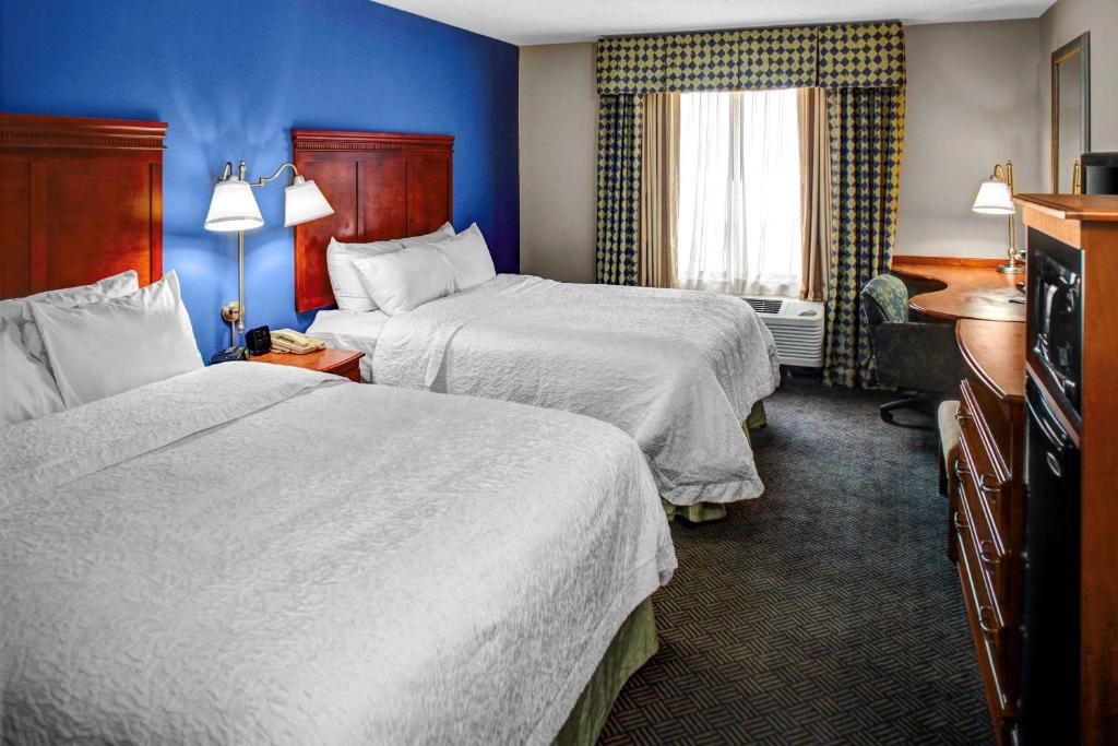 Hampton Inn Coldwater - Room With Two Queen Beds - Non-Smoking
