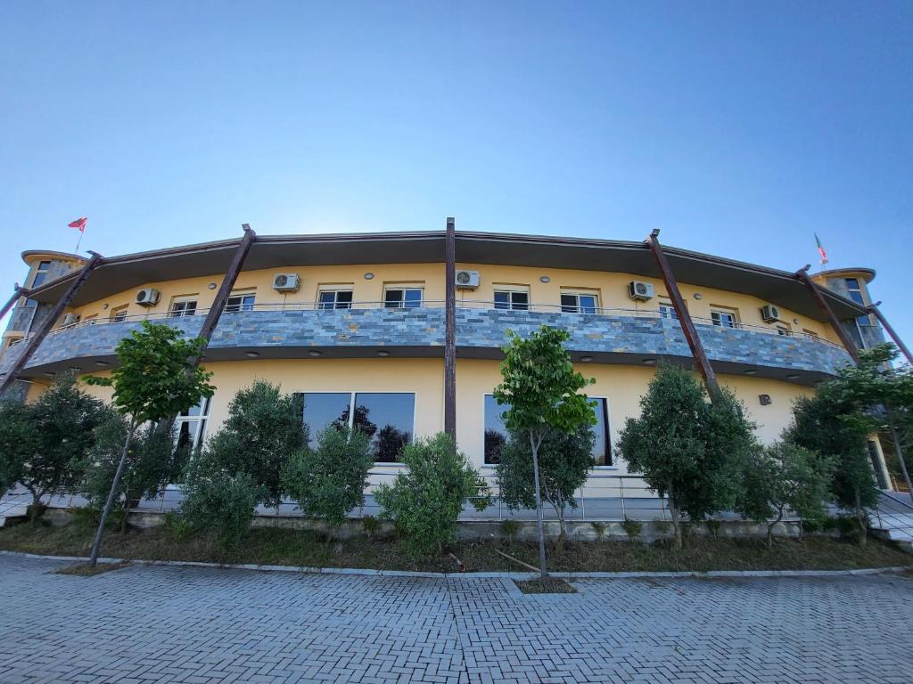 Budova, kde se hotel nachází