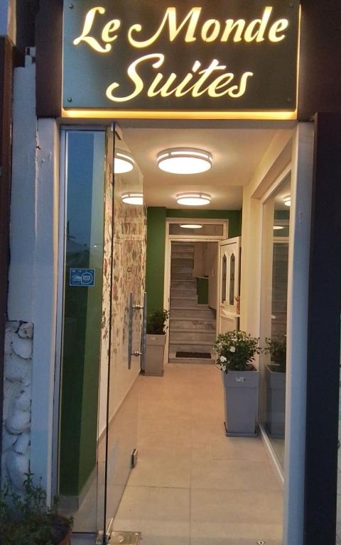 Exteriér nebo vchod ubytování Le Monde SeaView Suites