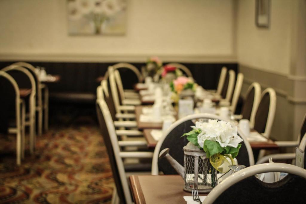 Continental Inn & Suites - Resim 16