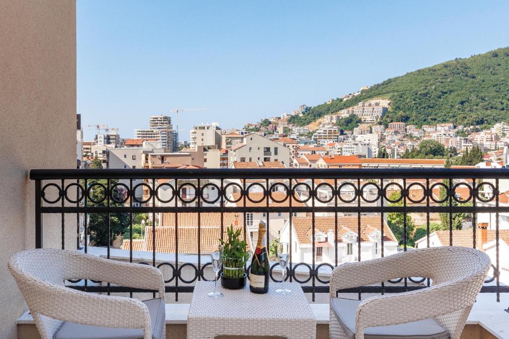 Hotel Kadmo by Aycon - 14