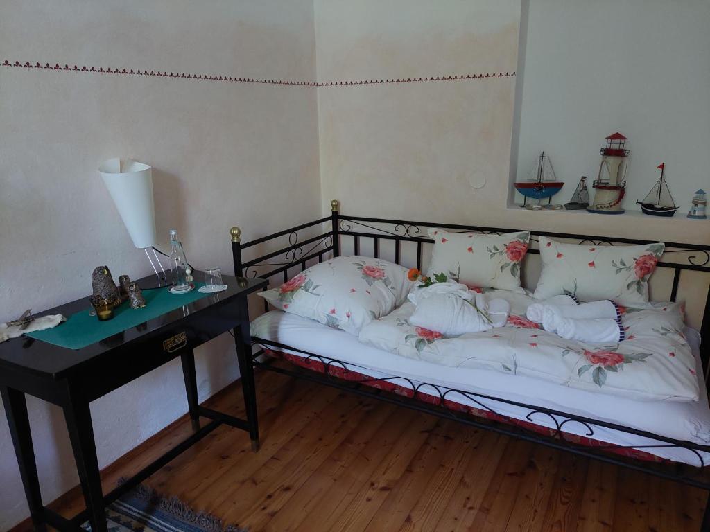Posteľ alebo postele v izbe v ubytovaní Romantik-Villa LebensART