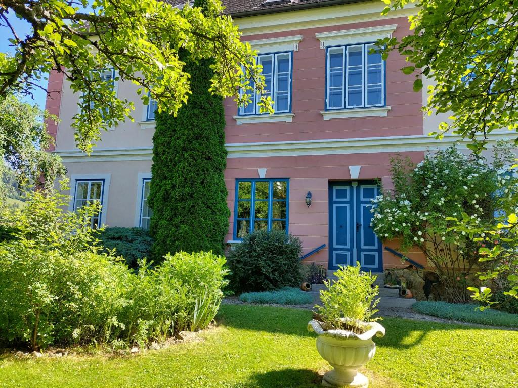 Vonkajšia záhrada v ubytovaní Romantik-Villa LebensART
