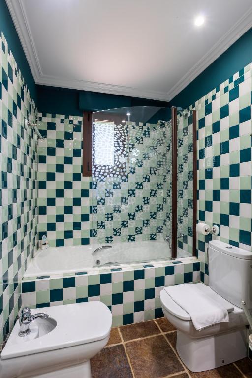 Koupelna v ubytování Sarren Villa Pool