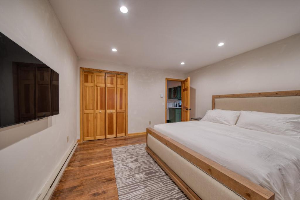 The Haüs Windham - Spacious Suites, Hot Tub, Mountain Views! - Apartamento - Planta Baja