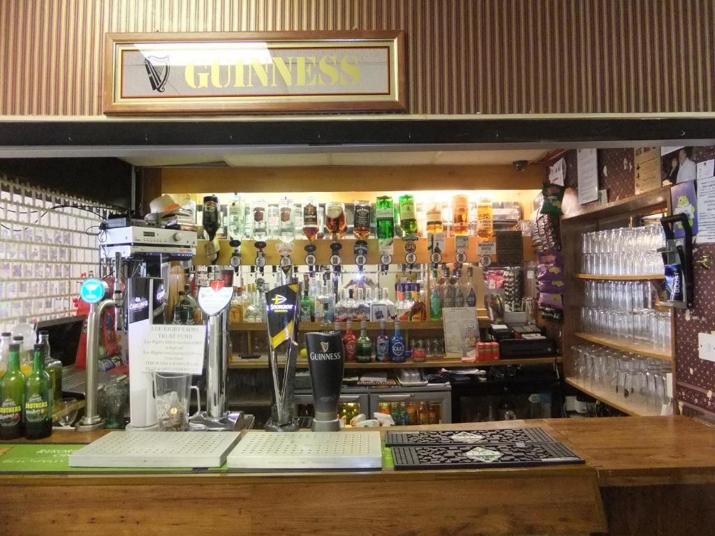 Charnley Gold - Resim 7