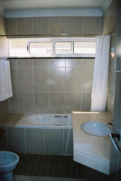 Paraiso Dourado - One-Bedroom Apartment