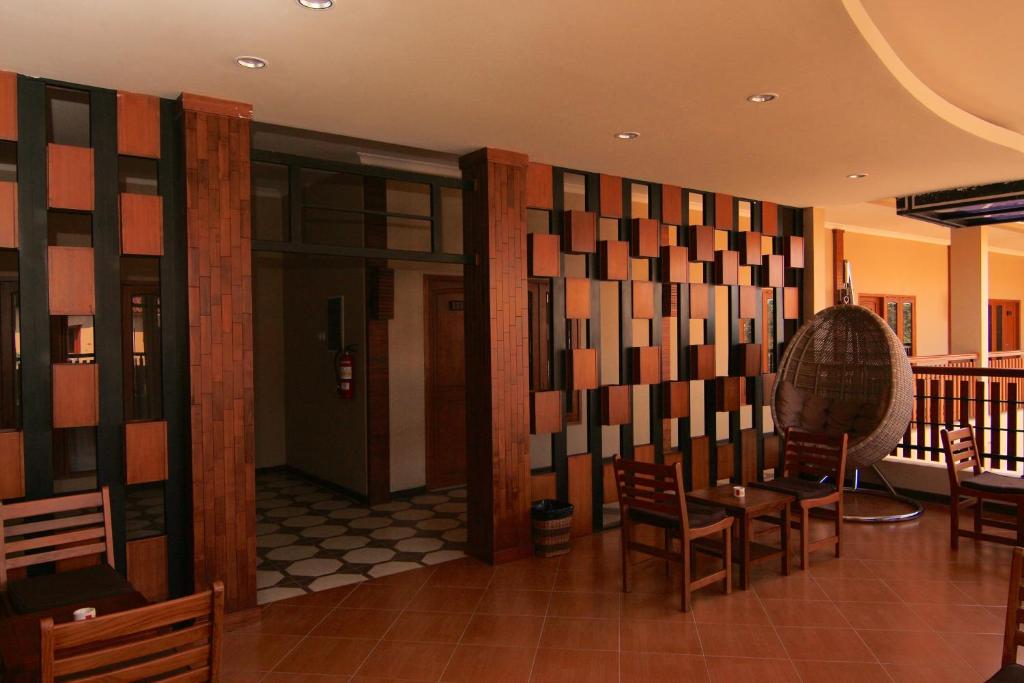 Area soggiorno di Syailendra Hotel Syariah