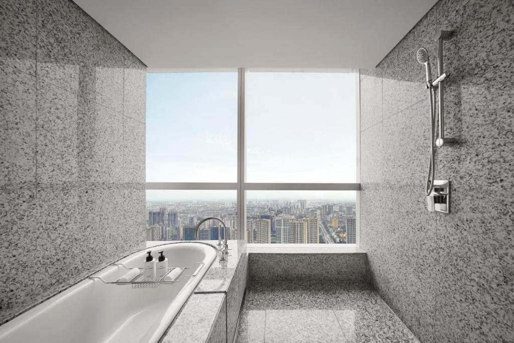 InterContinental Hanoi Landmark72 by IHG - 7