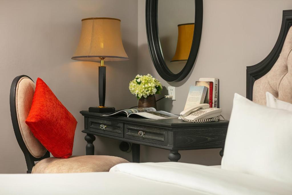 Scent Premium Hotel - 17