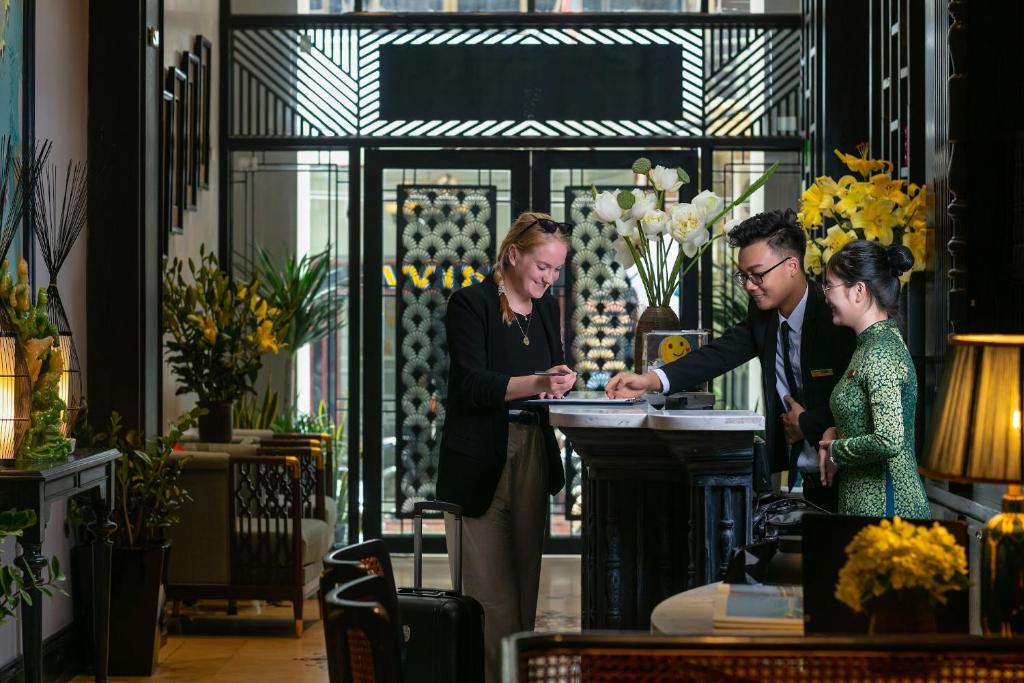 Scent Premium Hotel - 9