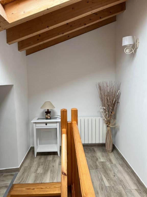 Zdjęcie z galerii obiektu Amplia casa con jardin a un paso del centro de Santander w mieście Santander