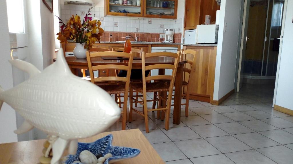 Kuchyň nebo kuchyňský kout v ubytování Maison Andro