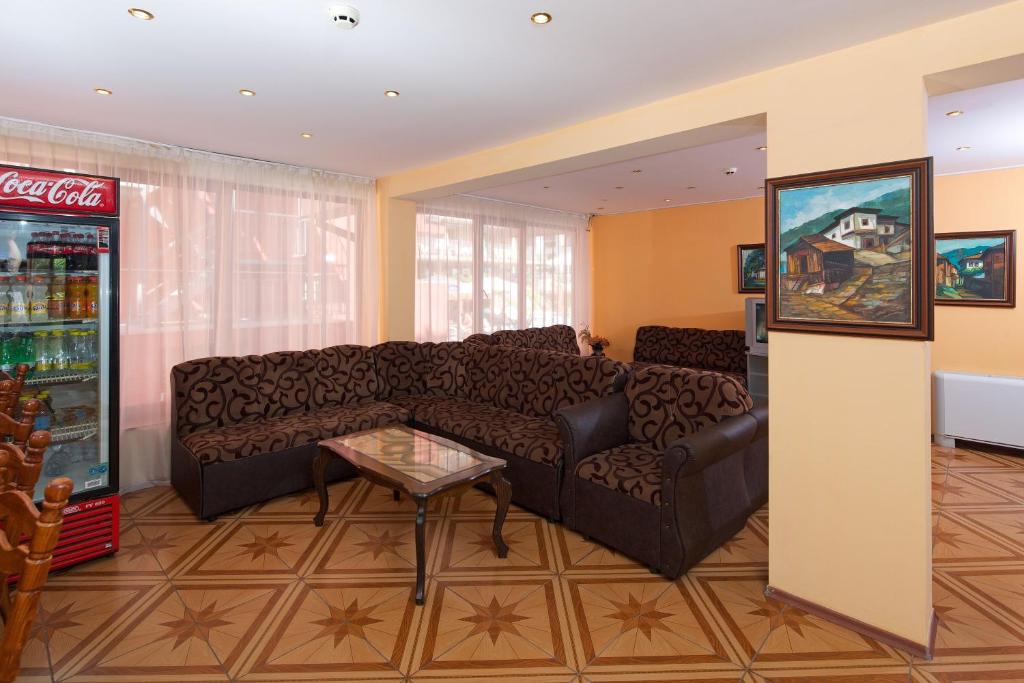 Posezení v ubytování Hotel Smolyan