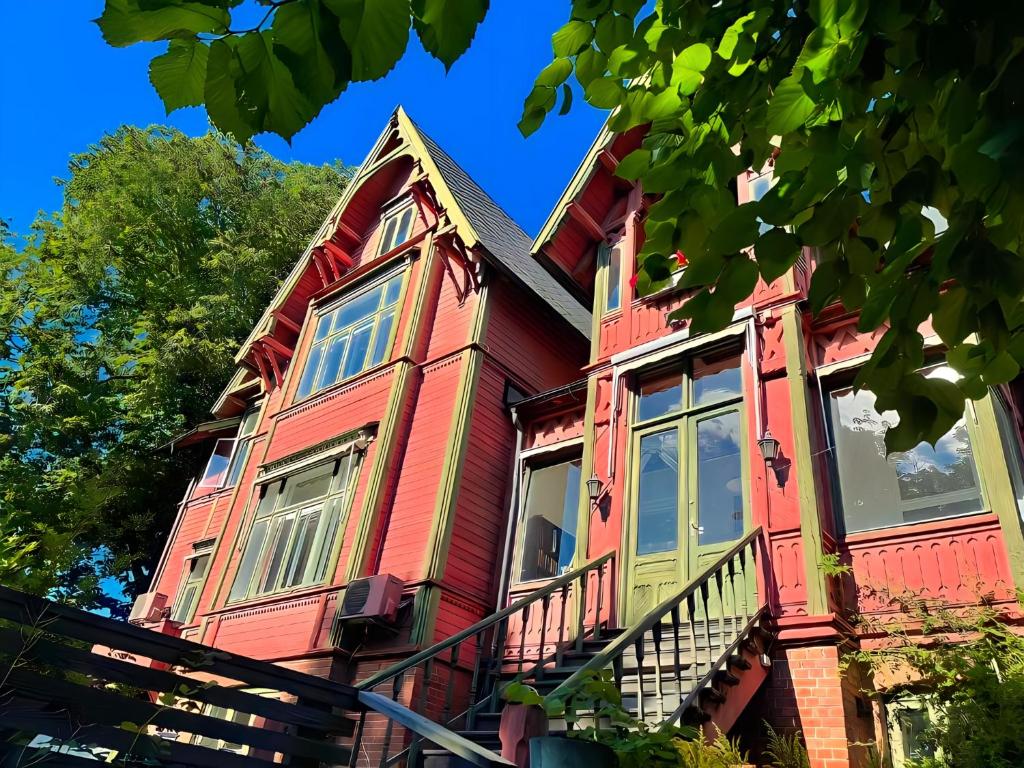 a colorful house on the street at Villa Internationals in Oslo