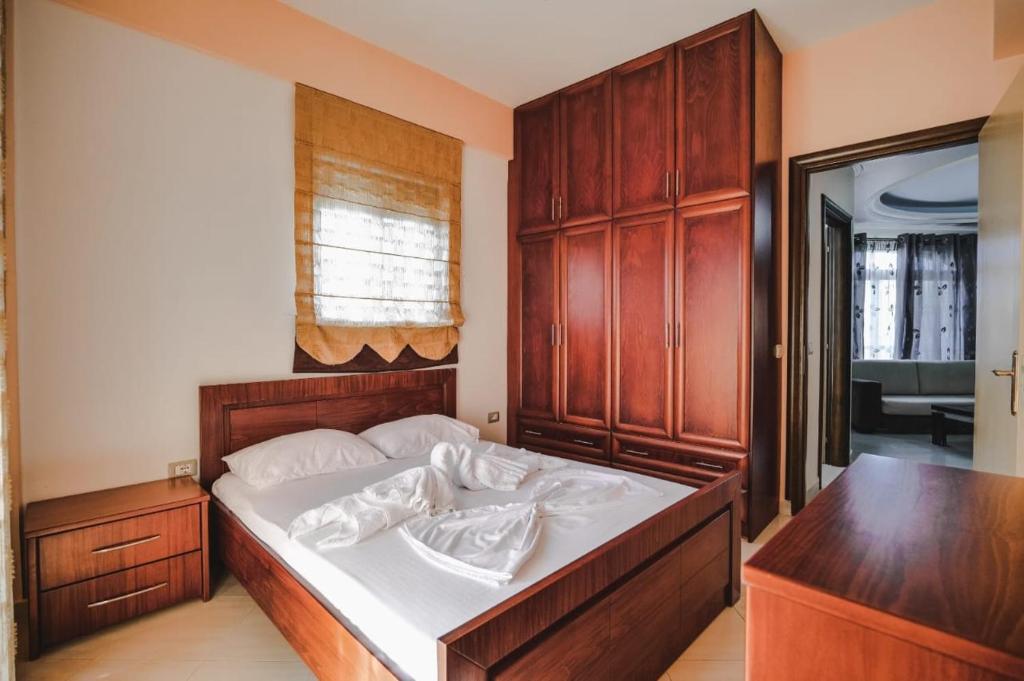 Sea La Vie Apartments - Image 2