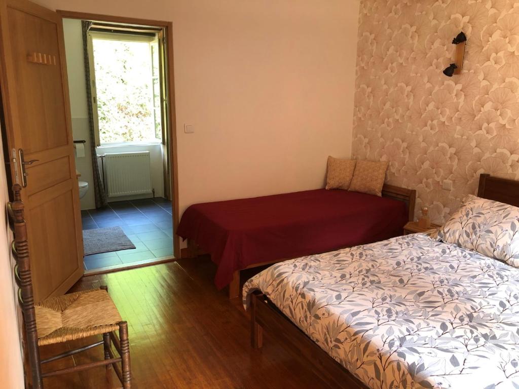 Le Moulin de la Farge B&B - Triple Chambre Avec Salle De Bain Privée