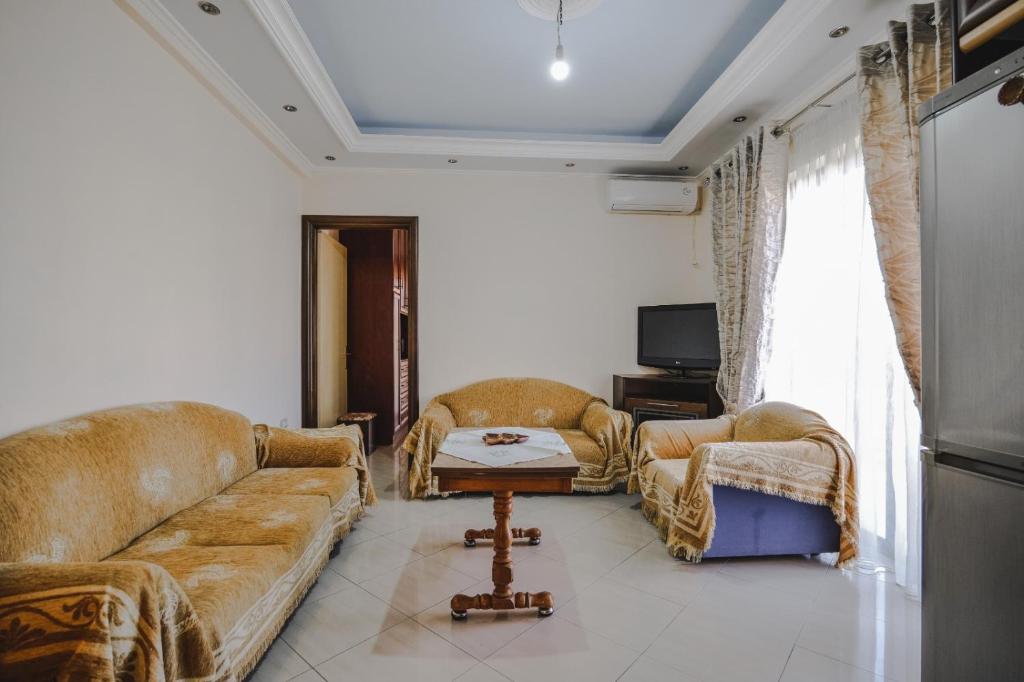 Sea La Vie Apartments - Image 5