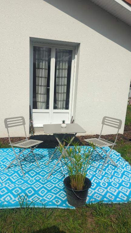 Zahrada ubytování Landes Conviviales, CHAMBRES chez l'habitante, Laëtitia !