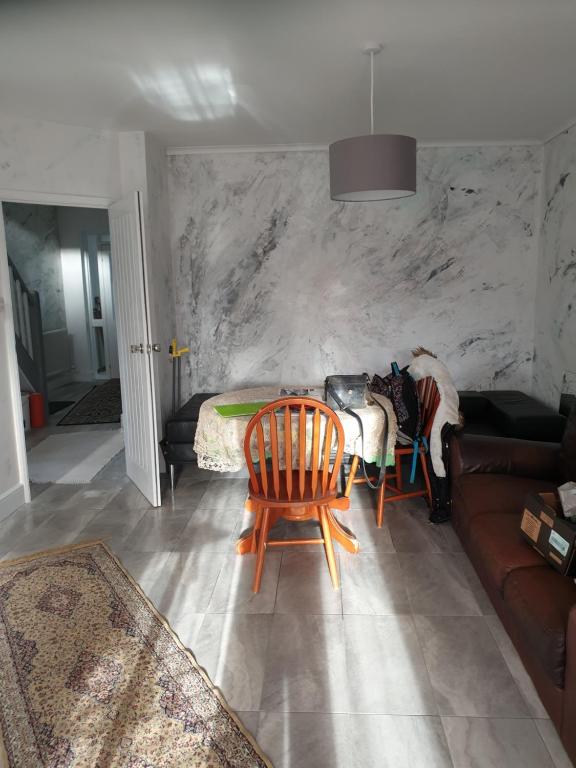 Humphrey House - Housity