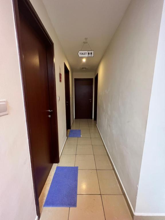 رابین بیچ هاستل JBR