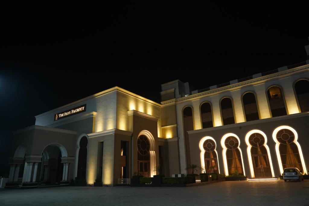 The Park Regency Hotel, Moga (updated prices 2024)