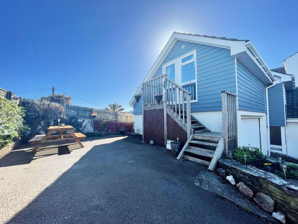 Coastal Breeze at Pentire, Newquay (updated prices 2024)