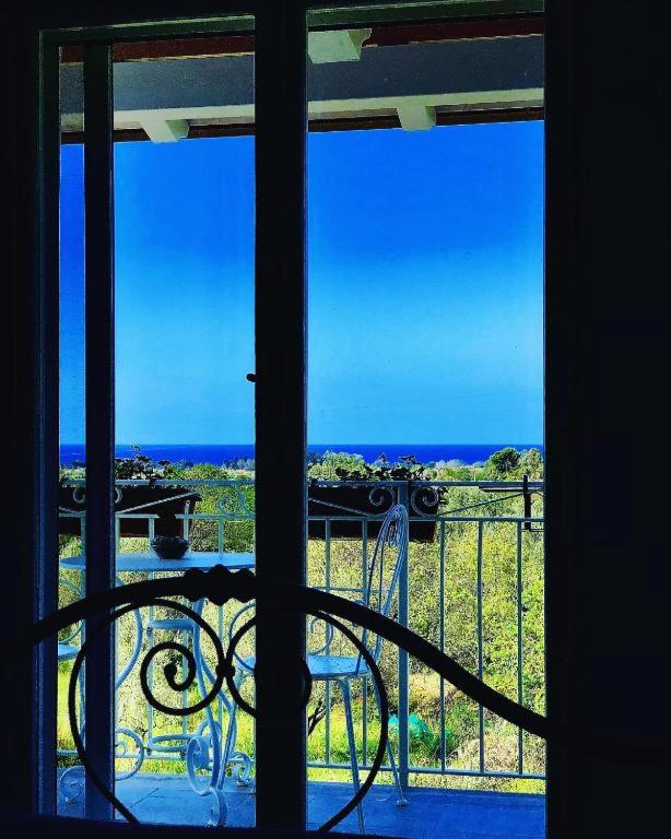 L'incanto di Nausicaa - King Room Met Uitzicht Op Zee