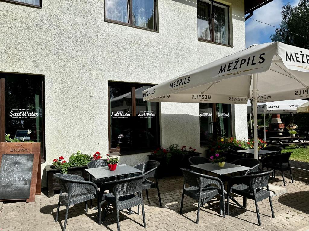 Restaurace v ubytování Villa Gāles Hotel