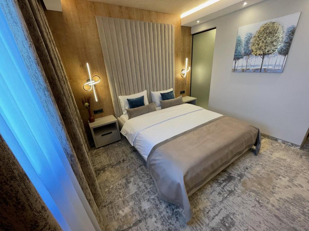 Hotel RK - Superior King Room