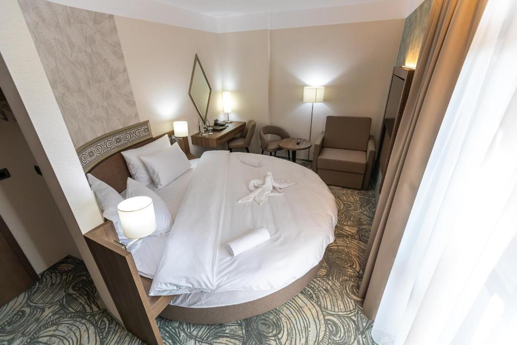 HOTEL CRYSTAL WELLNESS & SPA superior - Habitación Doble Con Cama Redonda