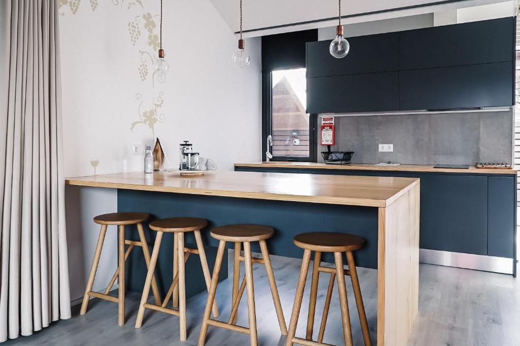 7 Gaia Roaster Apartments - 15