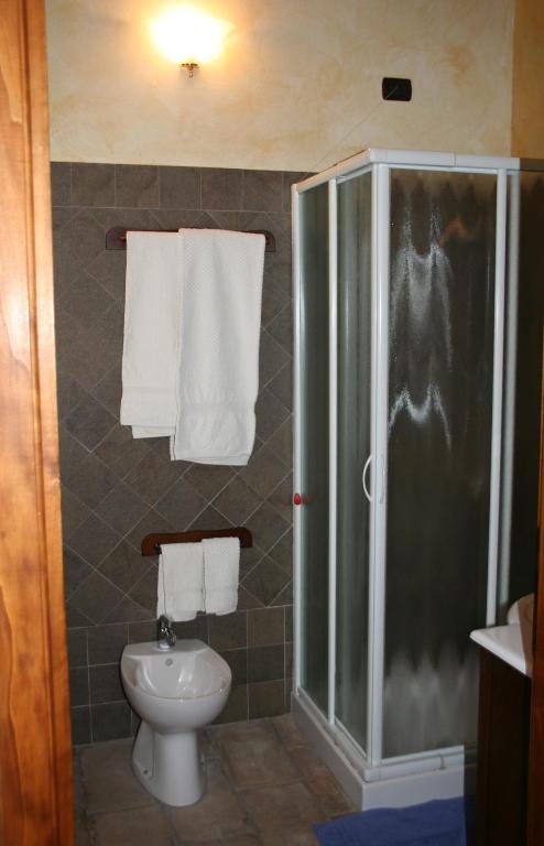 Agriturismo Cascina la Palazzina - Habitación Doble Con Baño Privado