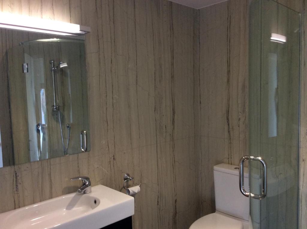 Golfcourse Road Chalets and Lodge - Resim 40