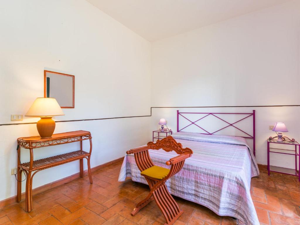 Łóżko lub łóżka w pokoju w obiekcie Apartment Rosa by Interhome