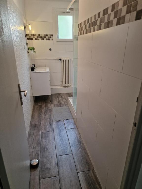 Kúpeľňa v ubytovaní Appparement T3 Marseille 13009